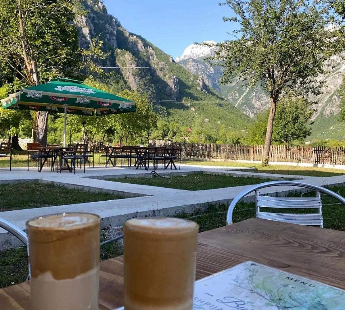 فندق Bujtina Shpjia E Gjyshit Nderlysaj ألبانيا